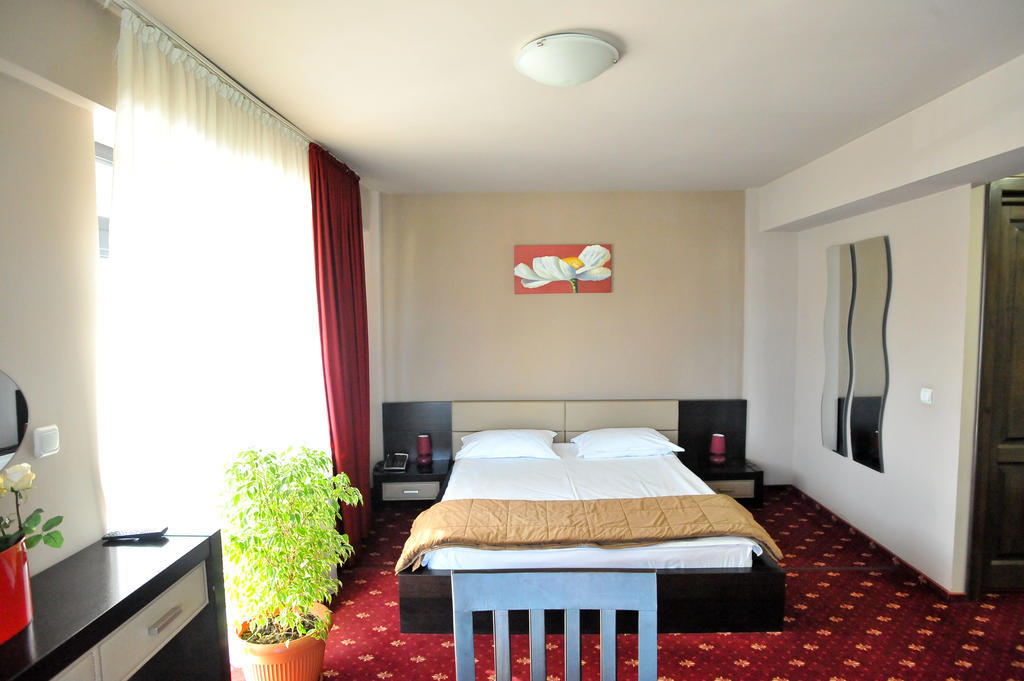 Pensiunea Novis Hotel Iasi Room photo